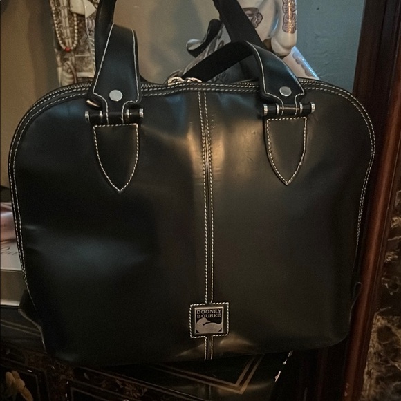 Dooney & Bourke Black Satchel Bag with Classic Design - Picture 1 of 9